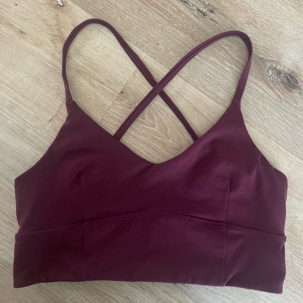 Manduka essence bra size large. Maroon/red. Longline sports bra
